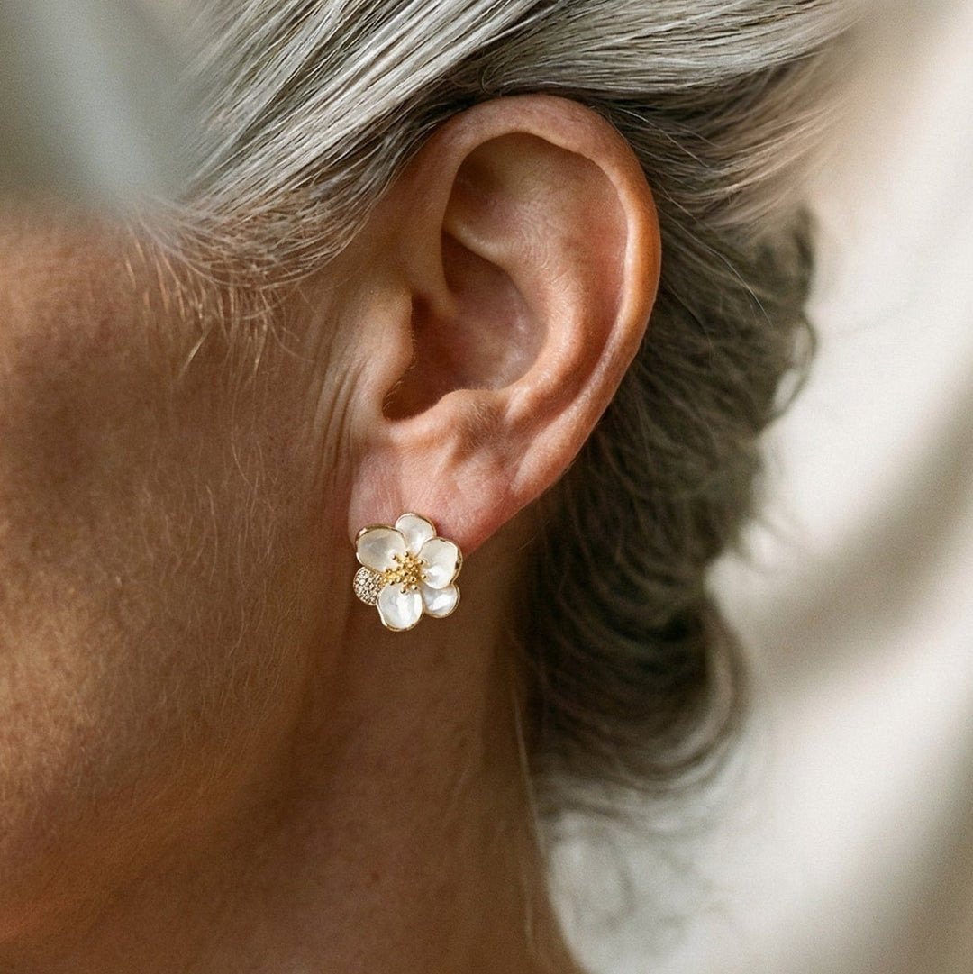 Eleganckie Złote Kwiatowe Kolczyki